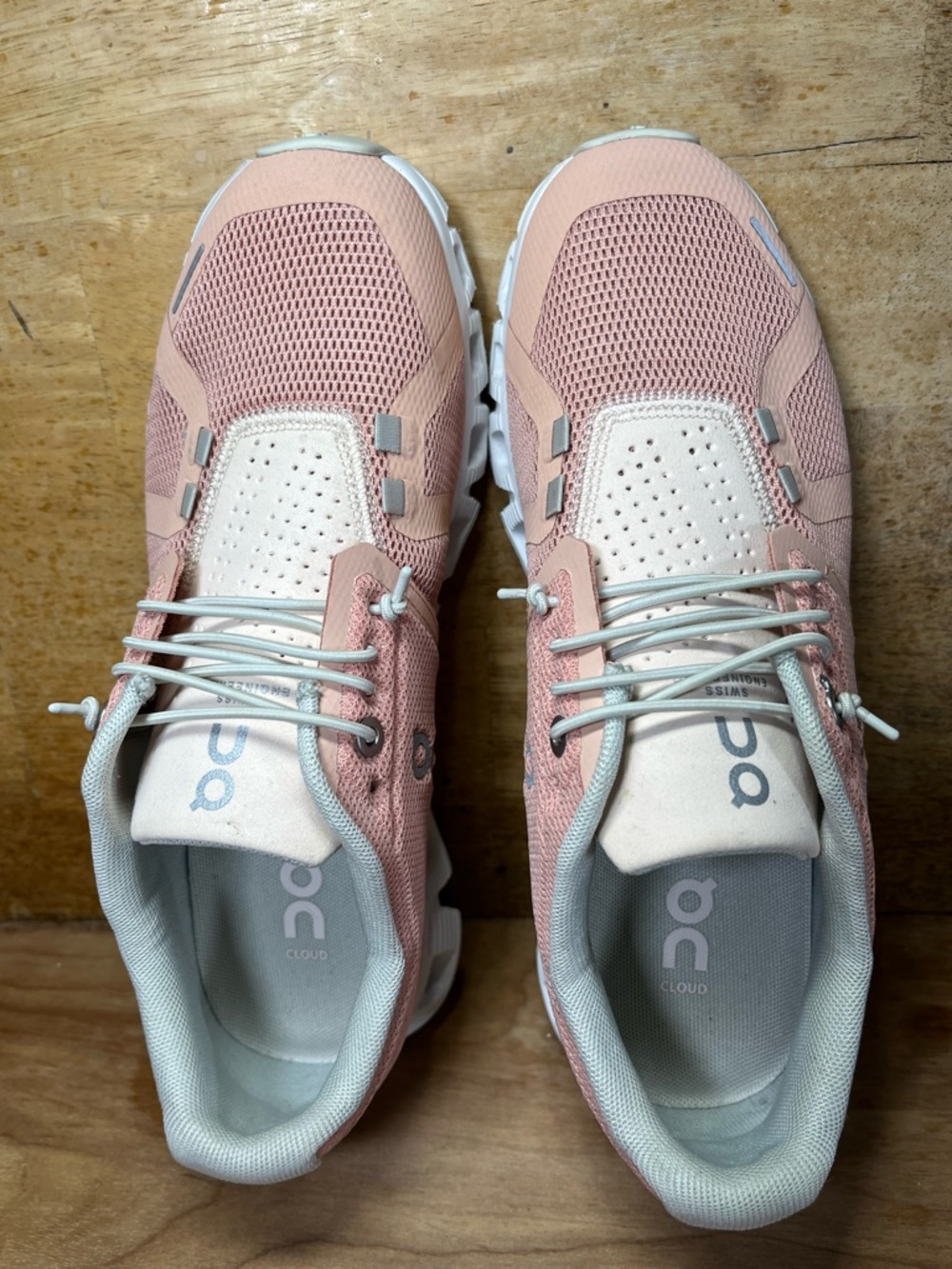 On Cloud 5 REFLECTIVE Womens Size 7 Running Shoes Sneakers Rose Shell Pink - Picture 7 of 12